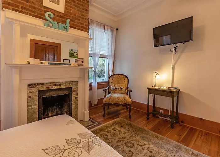 Surf Song Bed & Breakfast